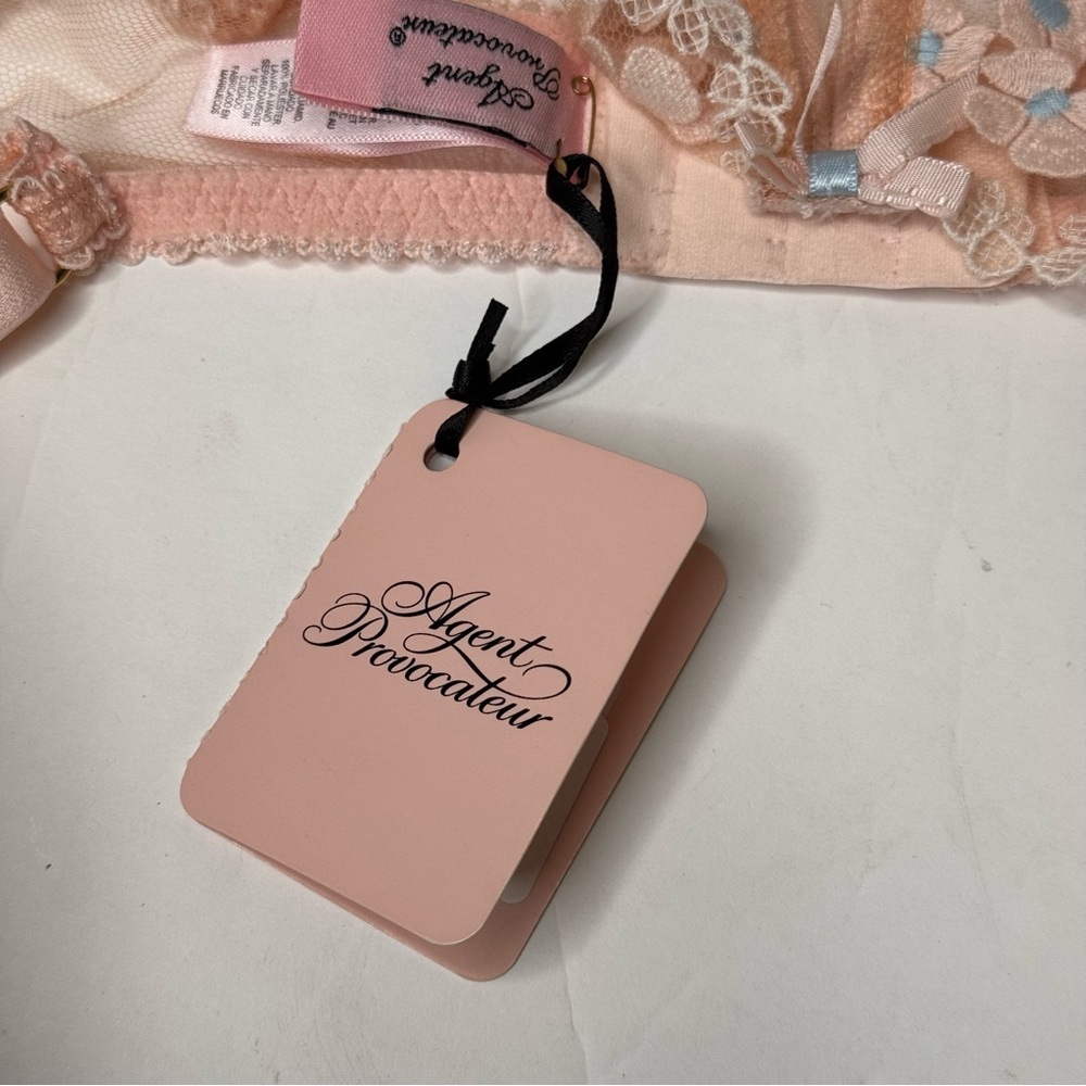 NWT AGENT PROVOCATEUR Bethanie Floral Appliquéd Tulle Underwire Bra in Peach 32E - Picture 10 of 16